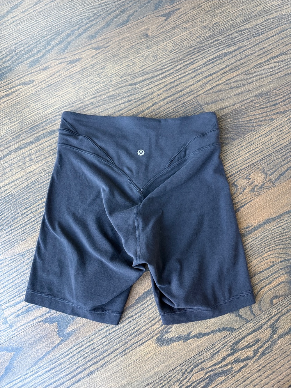 lululemon Align Curve Seam High-Rise Bike Shorts 6” inseam Black size 4 RARE EUC - Picture 2 of 11